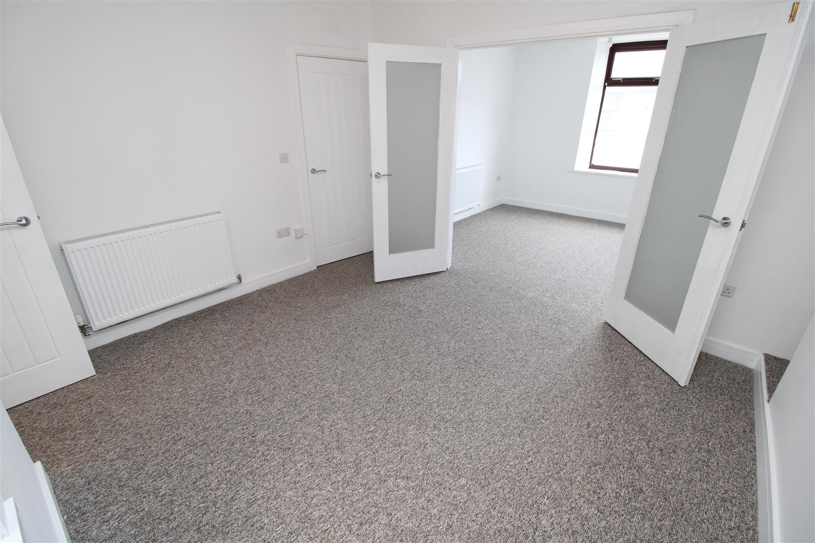 house - terraced for rent mountain ash road