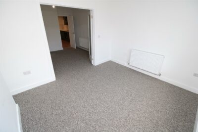 house - terraced for rent mountain ash road