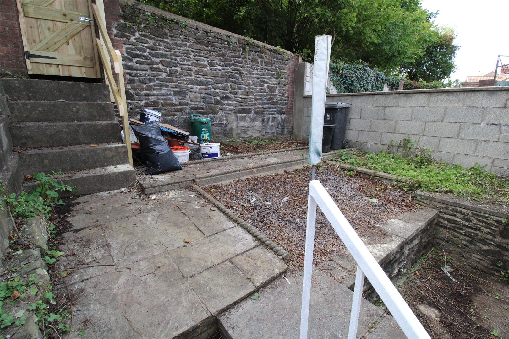 house - terraced for rent mountain ash road