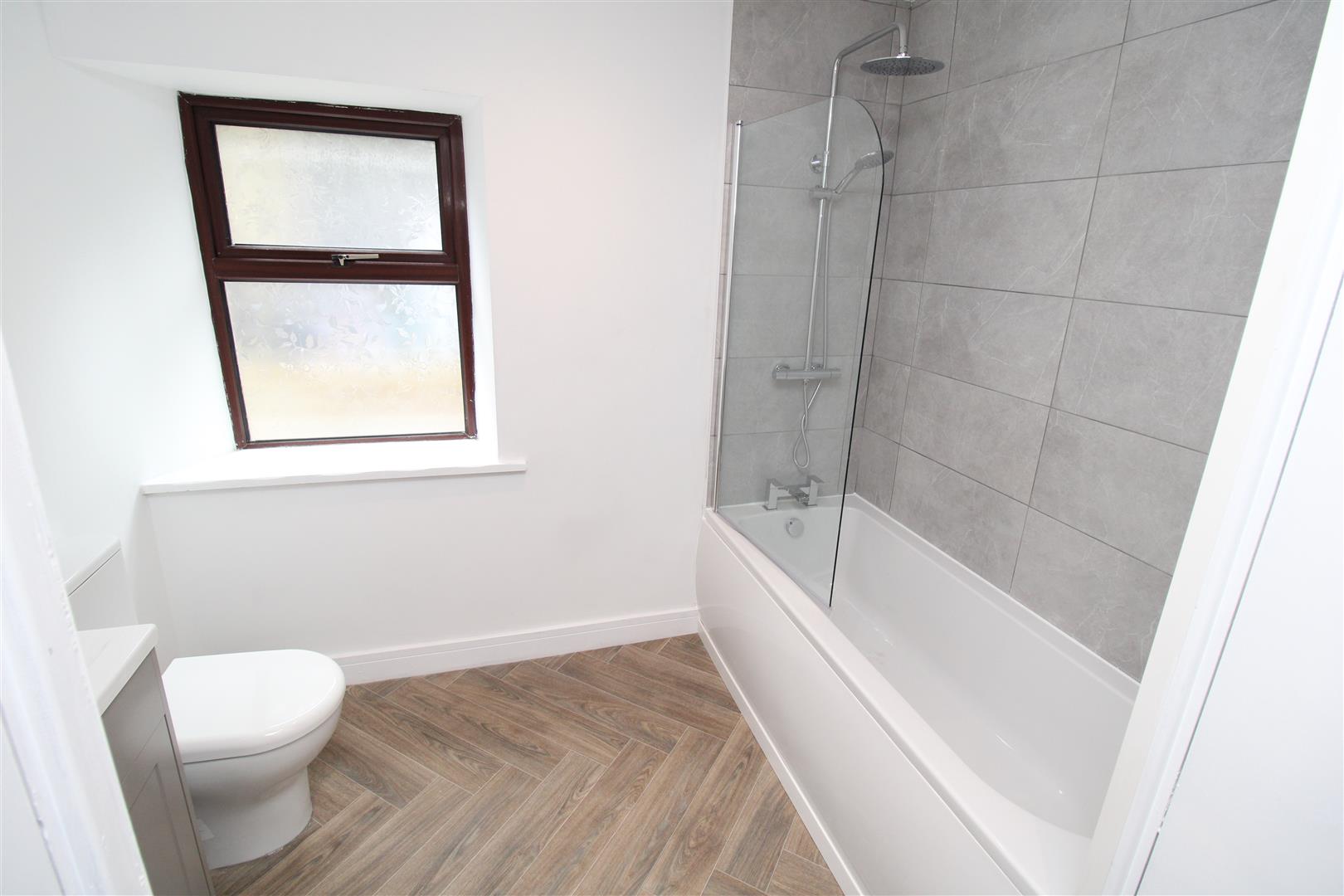 house - terraced for rent mountain ash road