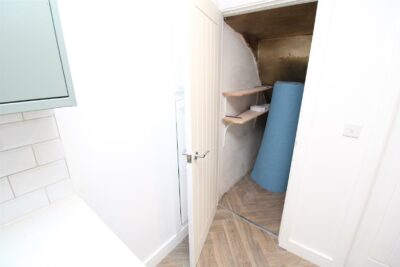 house - terraced for rent mountain ash road