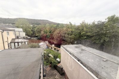 house for rent pontypridd road