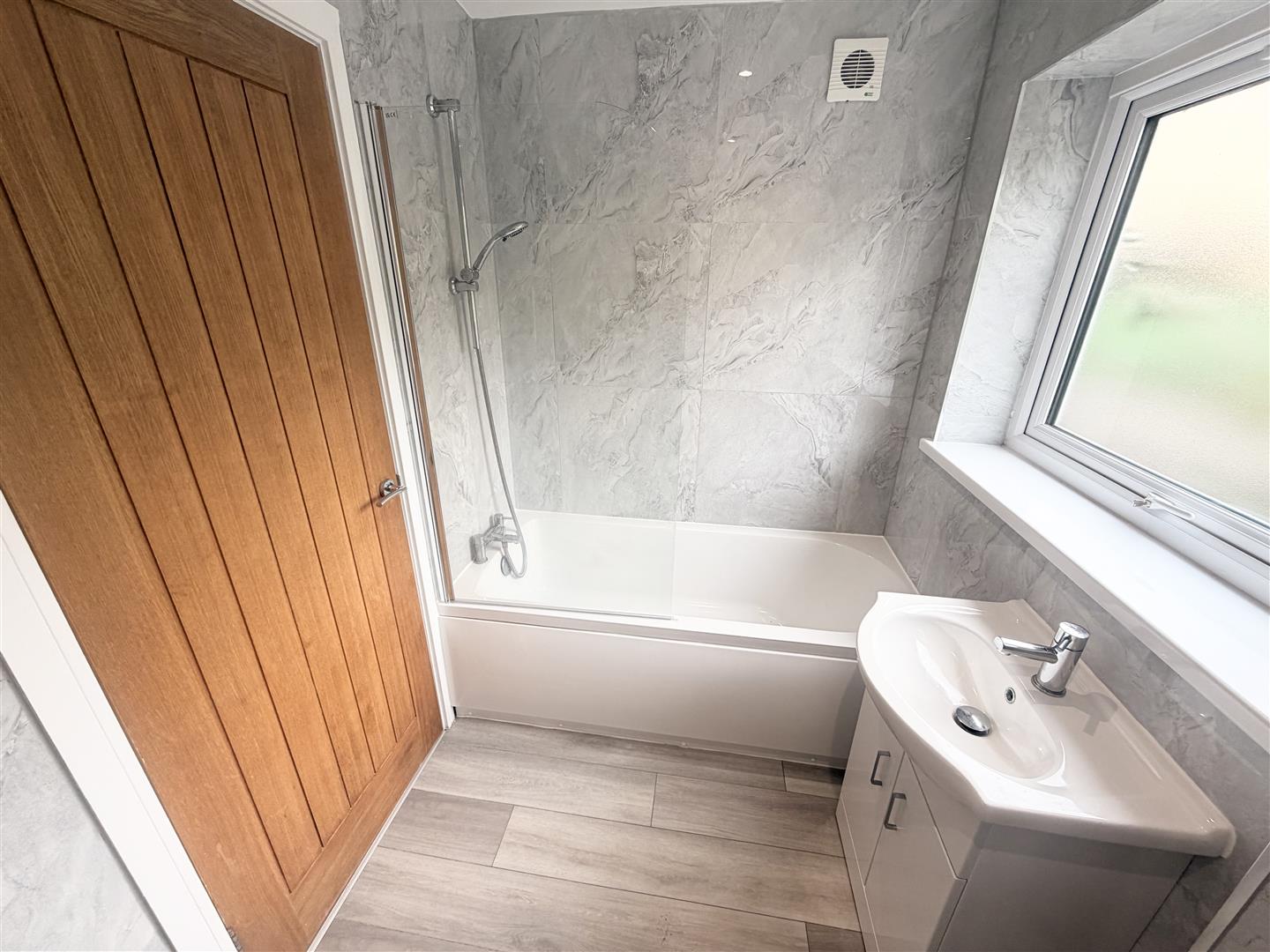 house for rent pontypridd road