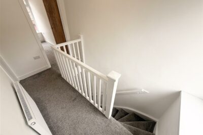 house for rent pontypridd road