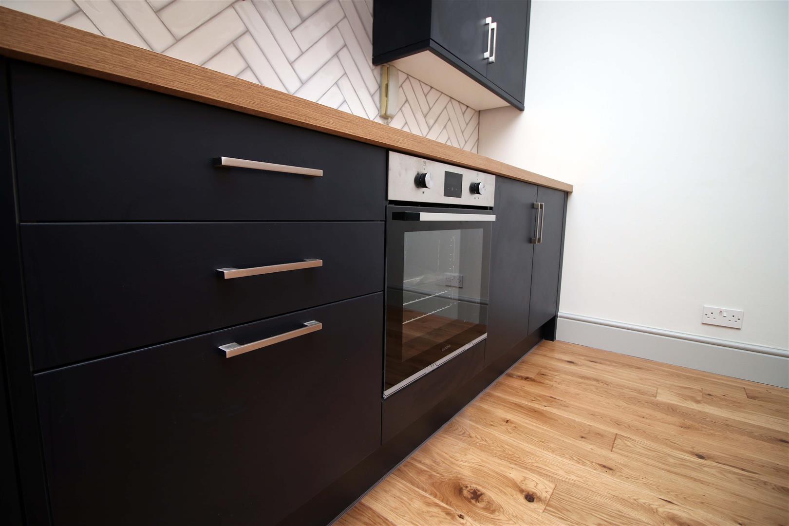 flat for rent richmond road