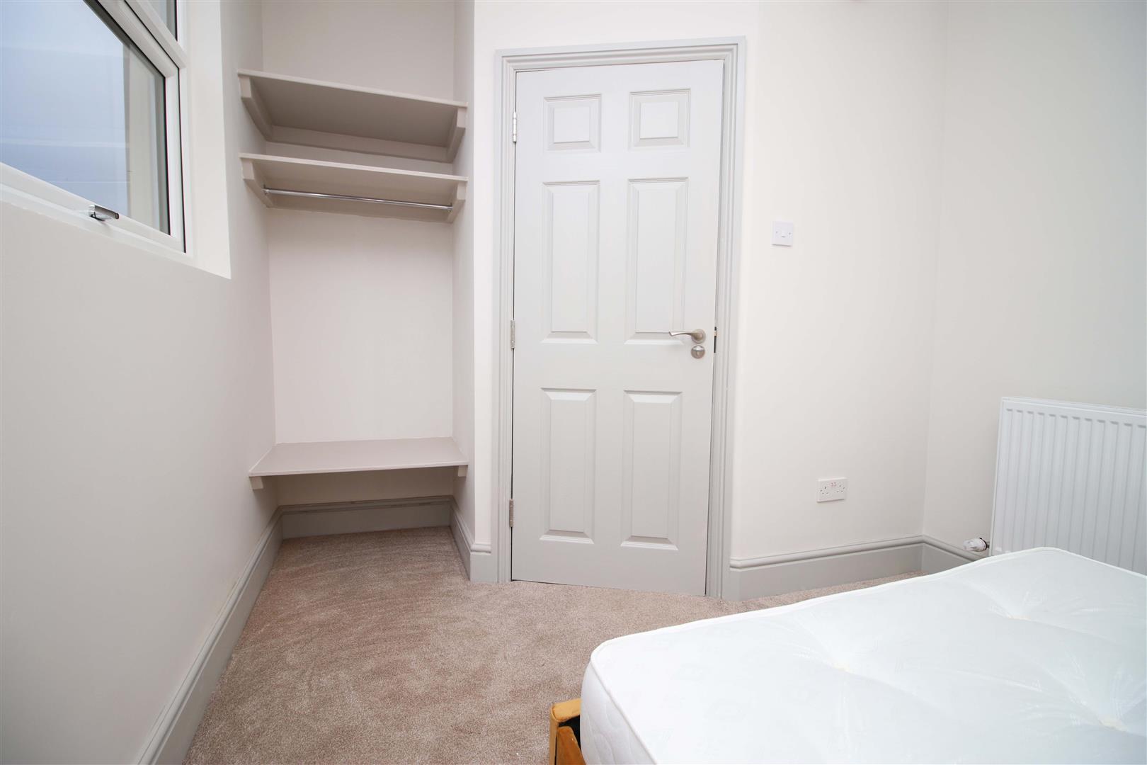 flat for rent richmond road