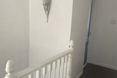 house - end terrace for rent wood road