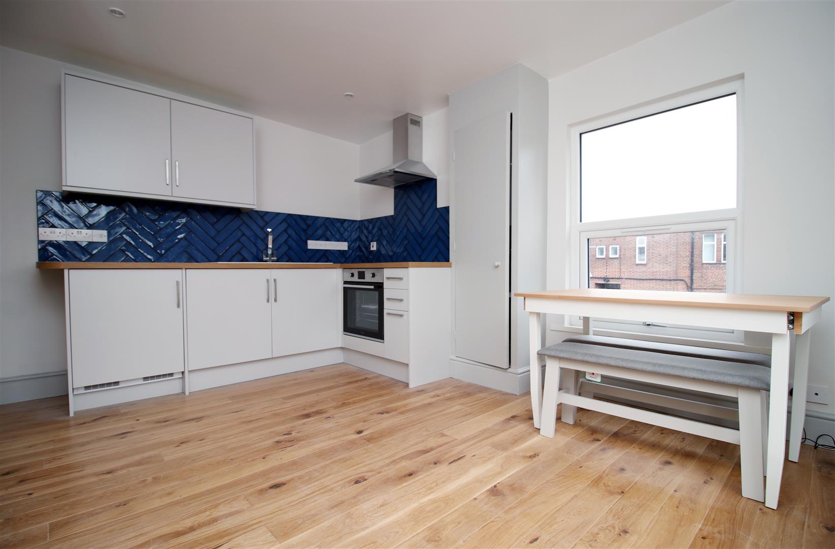 flat for rent richmond road