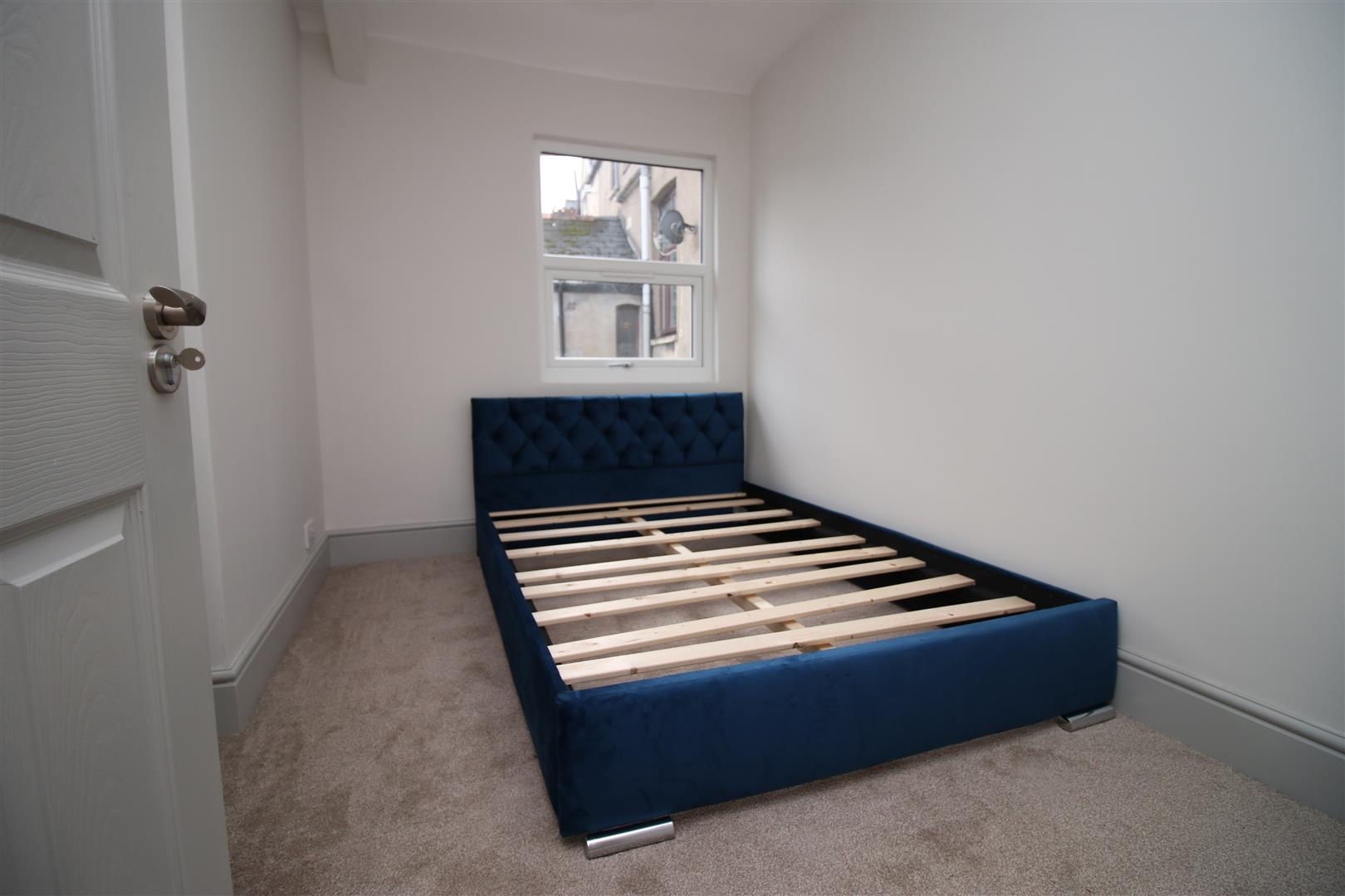 flat for rent richmond road