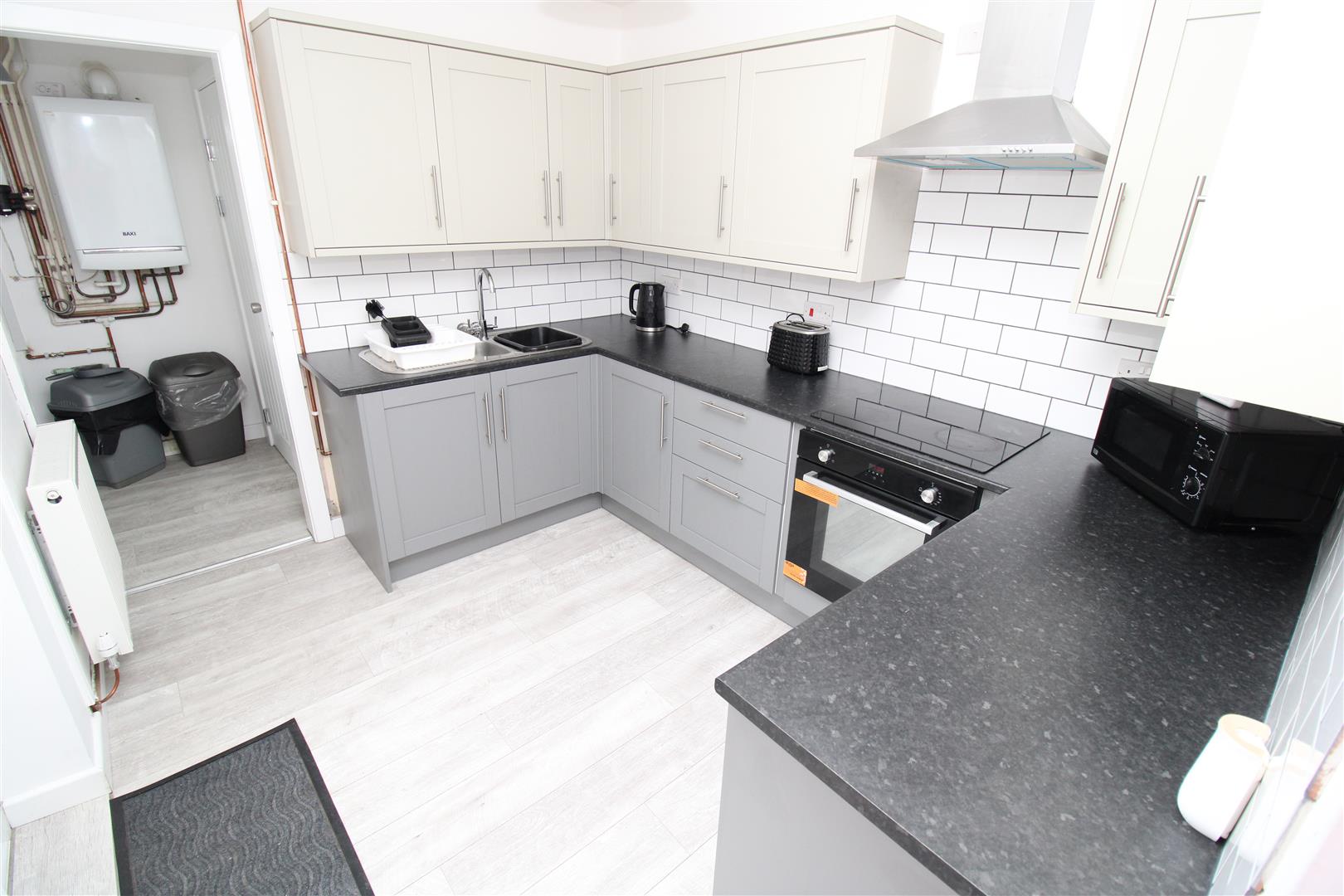 house - terraced for rent park street