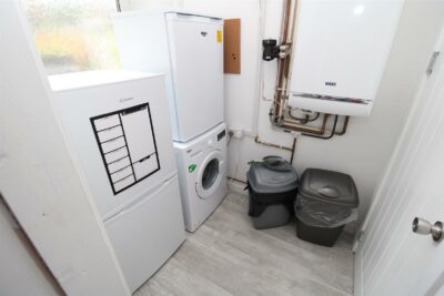 house - terraced for rent park street