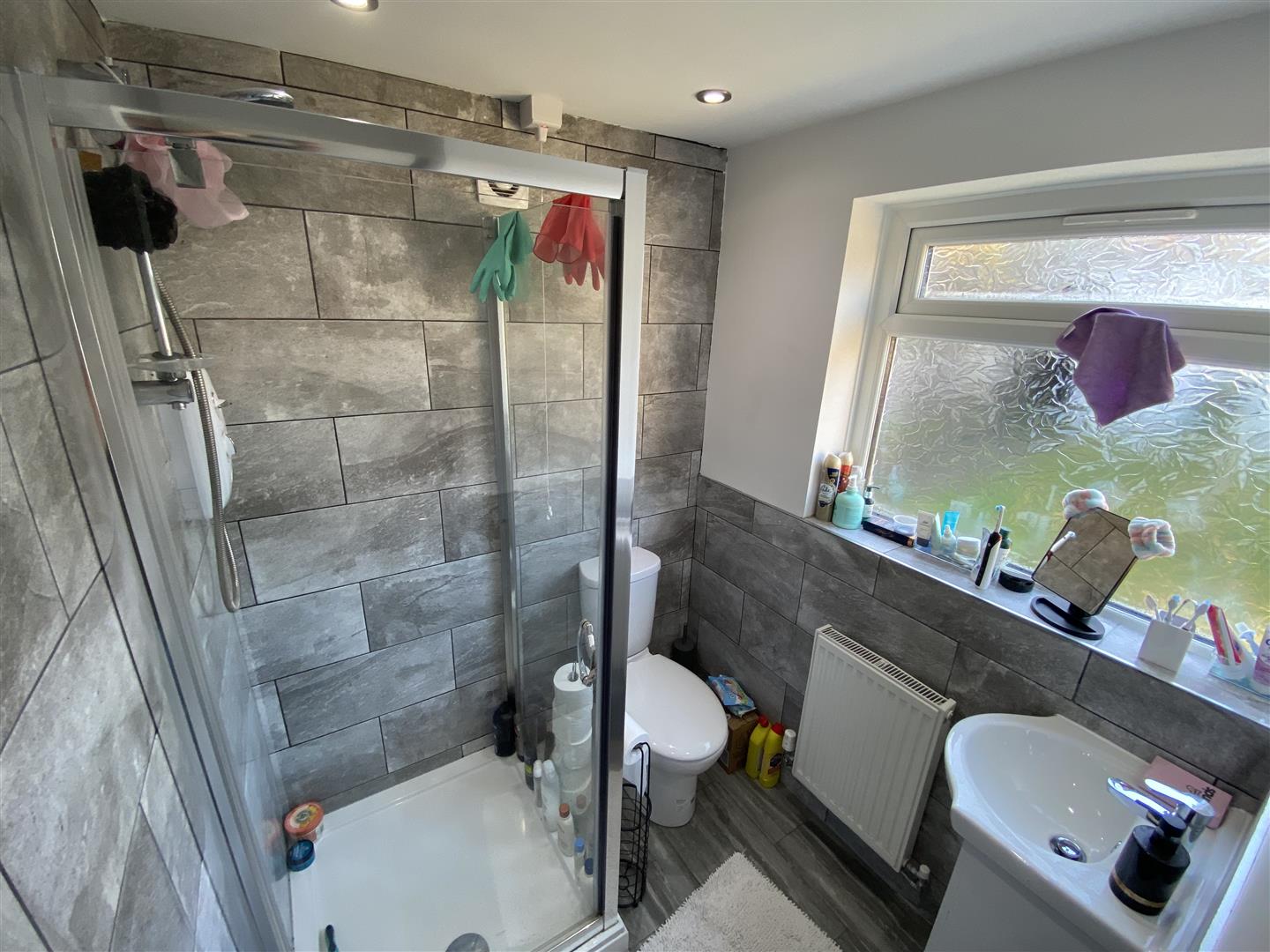 student property for rent queen street
