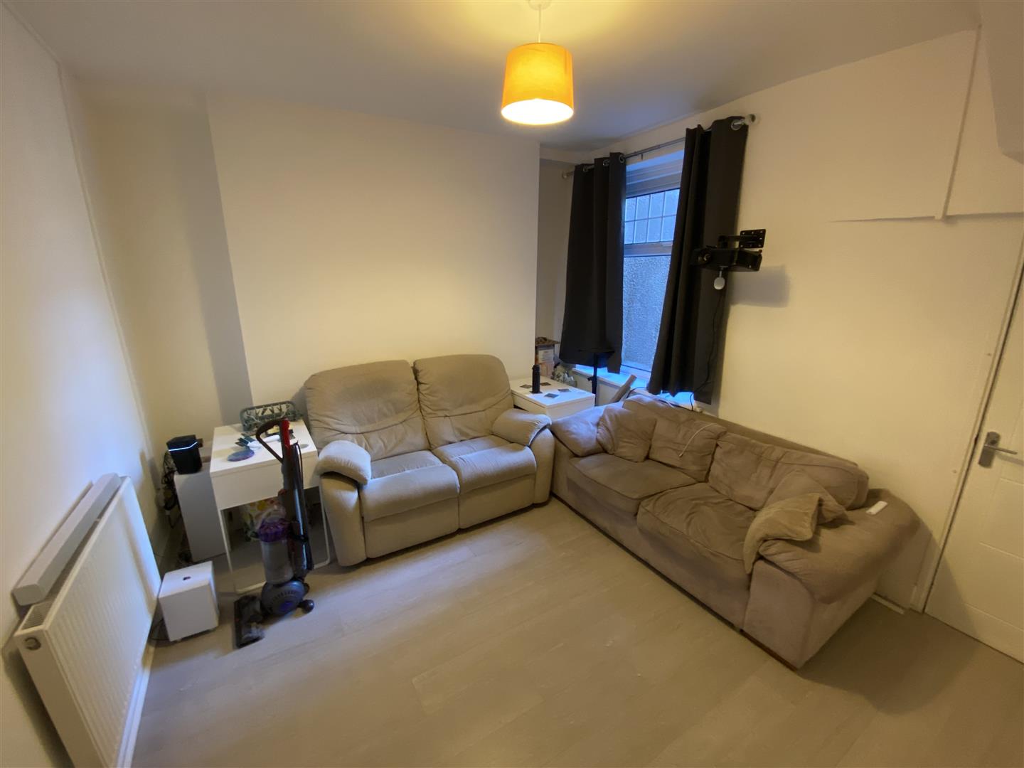 student property for rent queen street