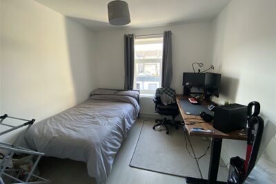 student property for rent queen street