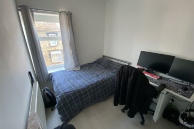 student property for rent queen street