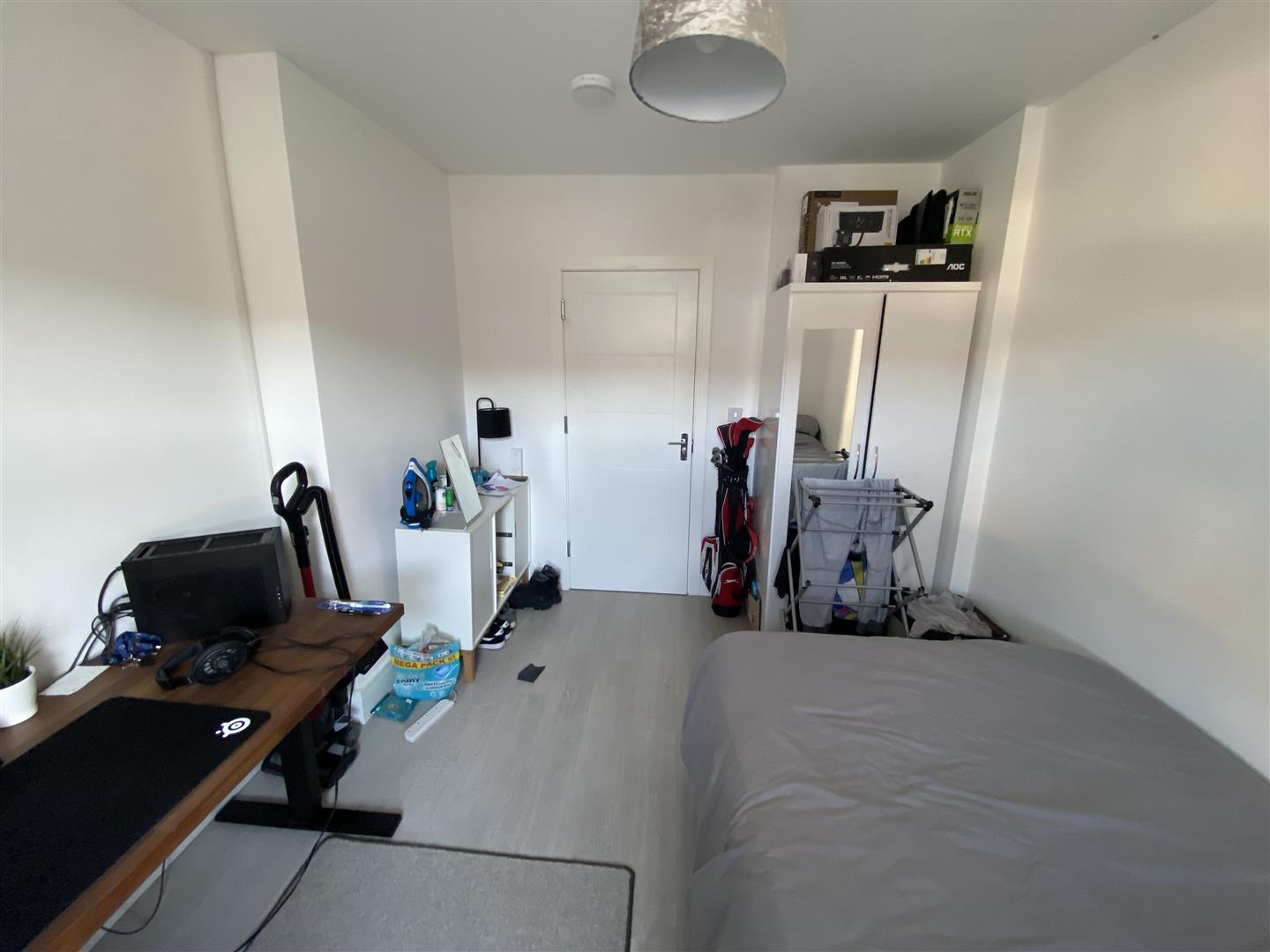 student property for rent queen street