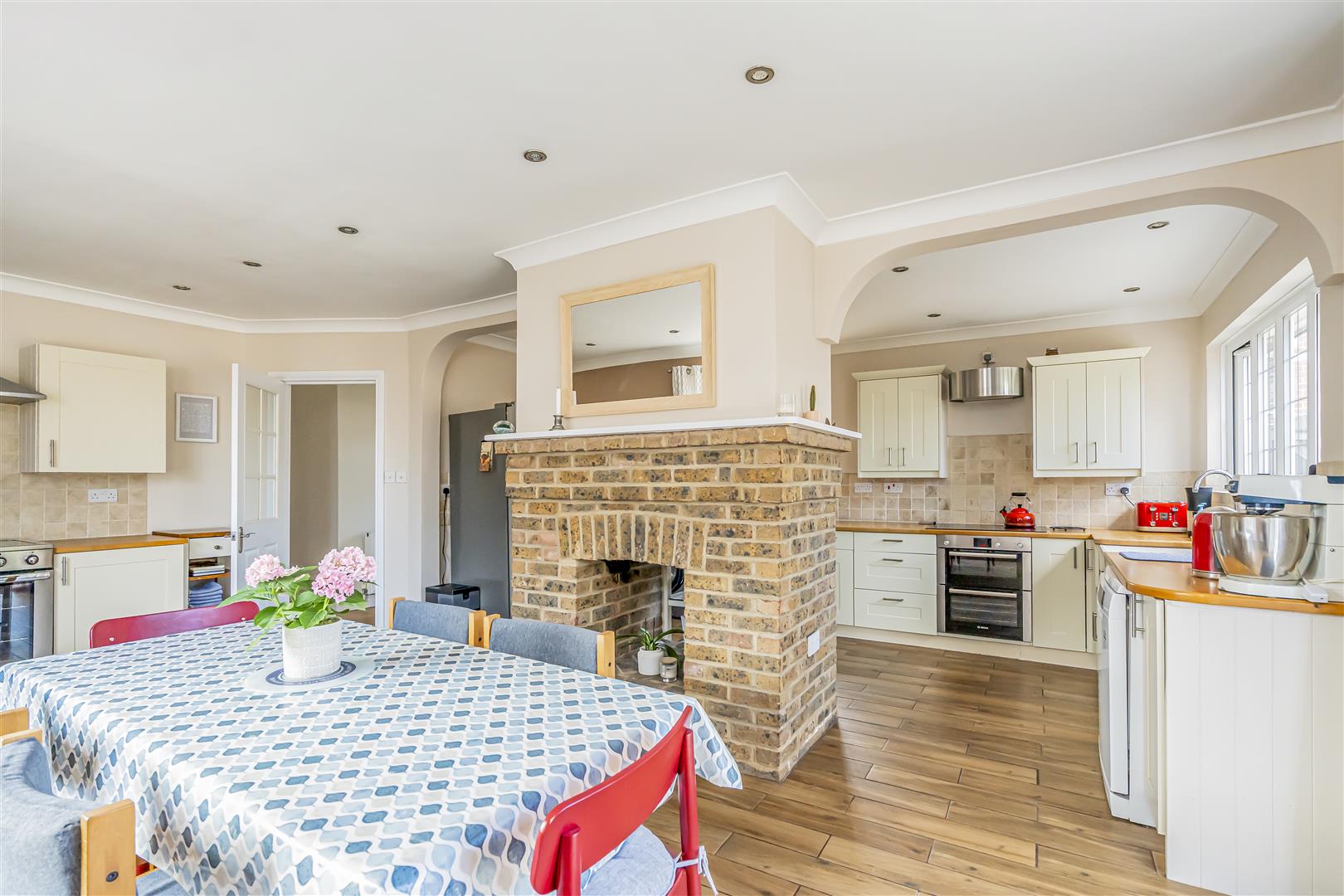 house - detached for sale hollybank lane