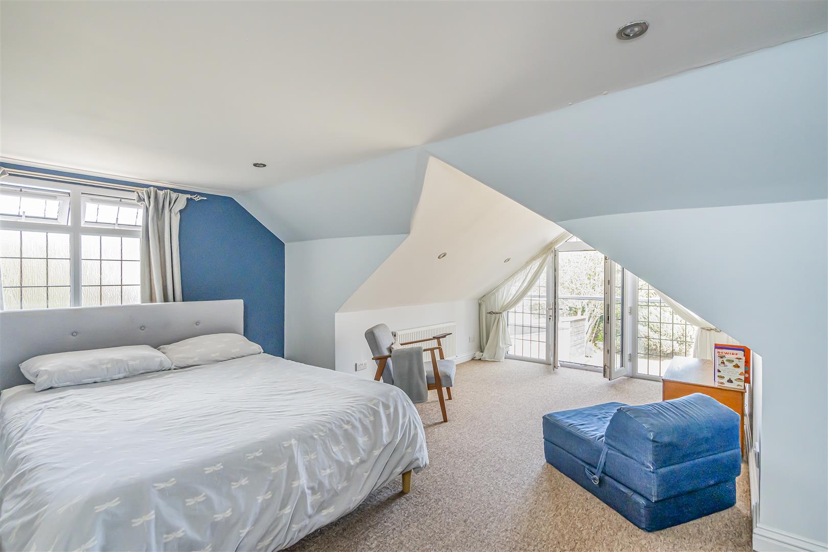house - detached for sale hollybank lane