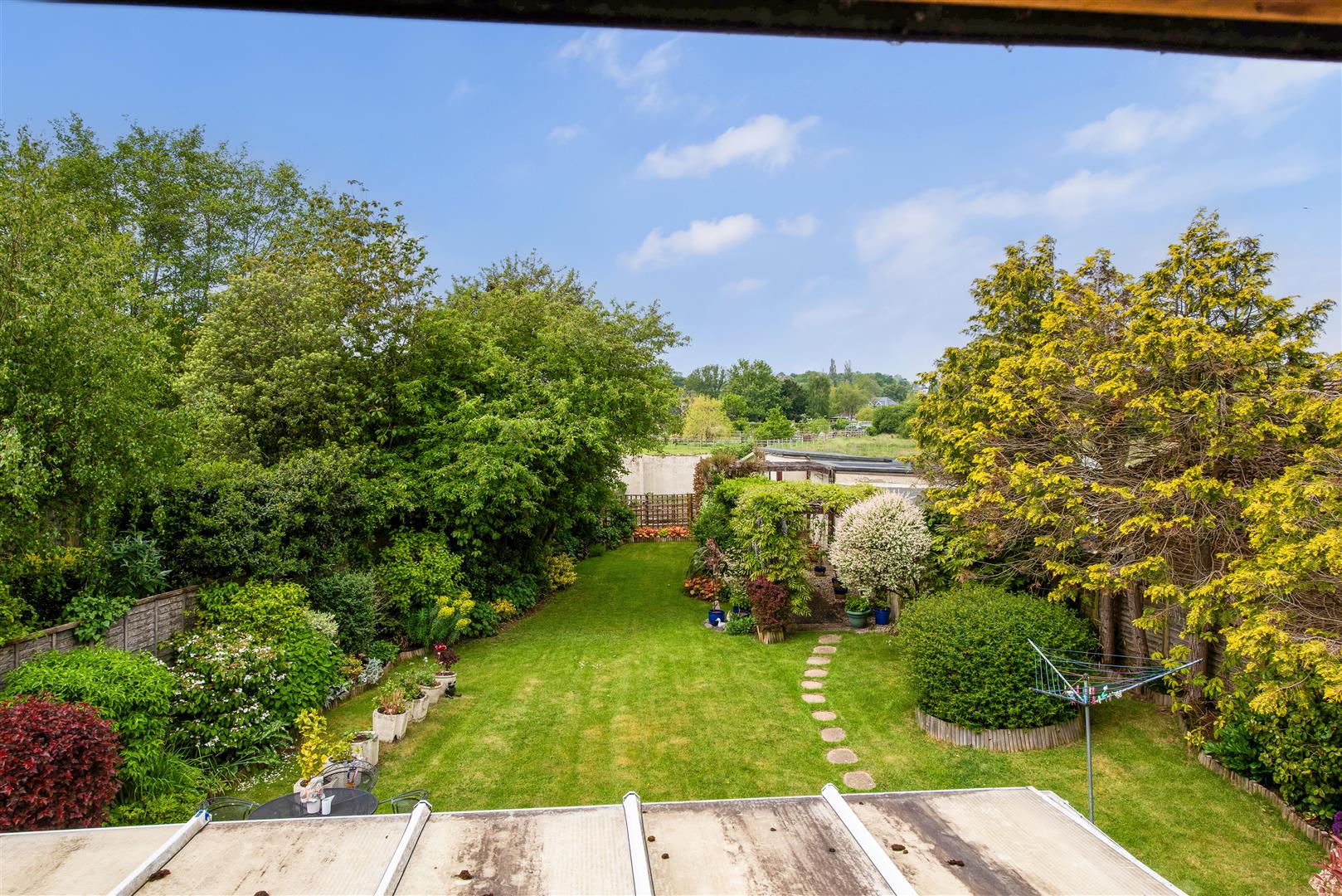 house - detached for sale ingoldfield lane