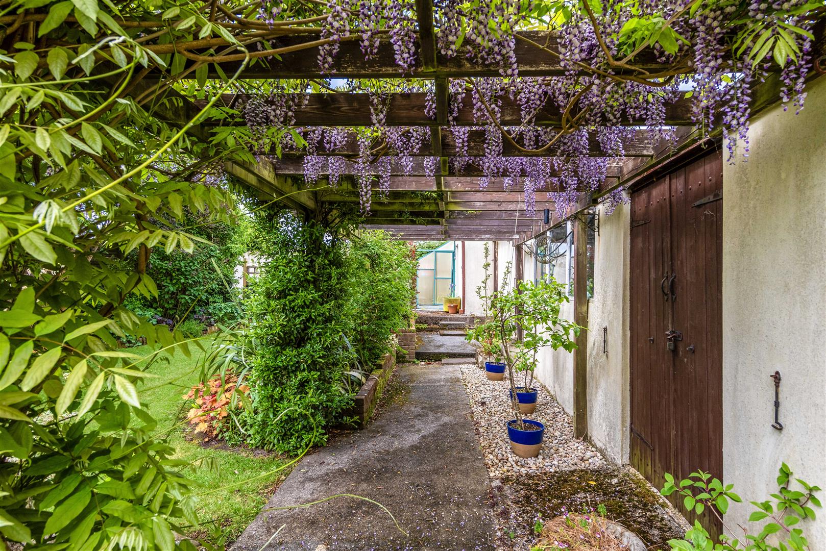 house - detached for sale ingoldfield lane