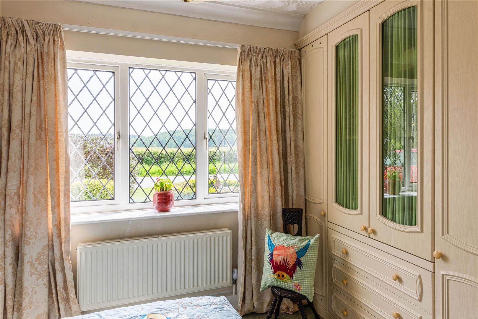 house - detached for sale ingoldfield lane