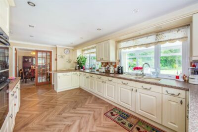 house - detached for sale ingoldfield lane