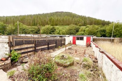 house - terraced for rent eileen place