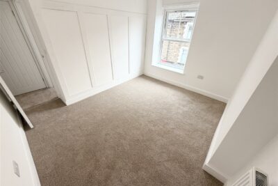 house - terraced for rent eileen place