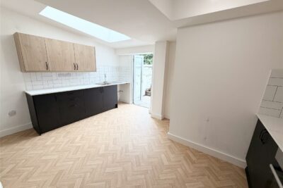 house - terraced for rent eileen place