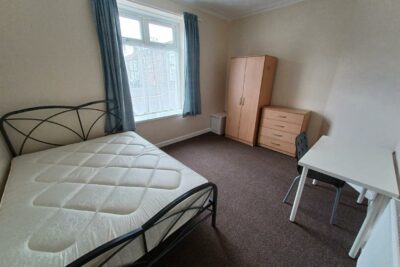 room for rent queen street