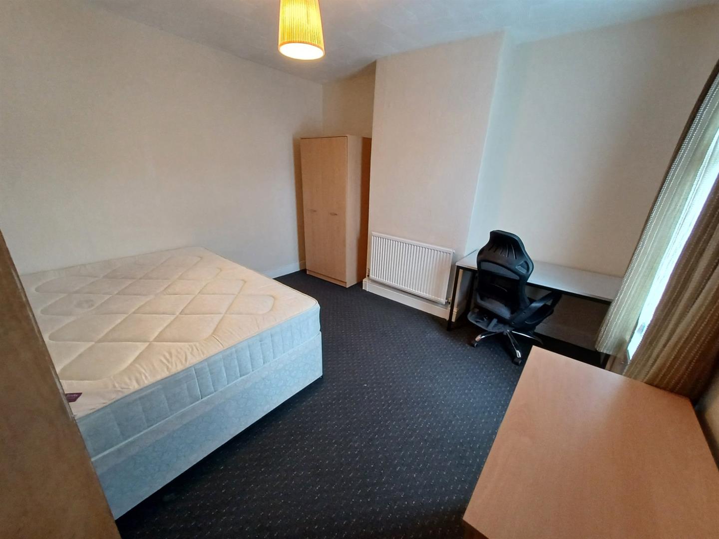 room for rent queen street