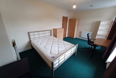 room for rent queen street