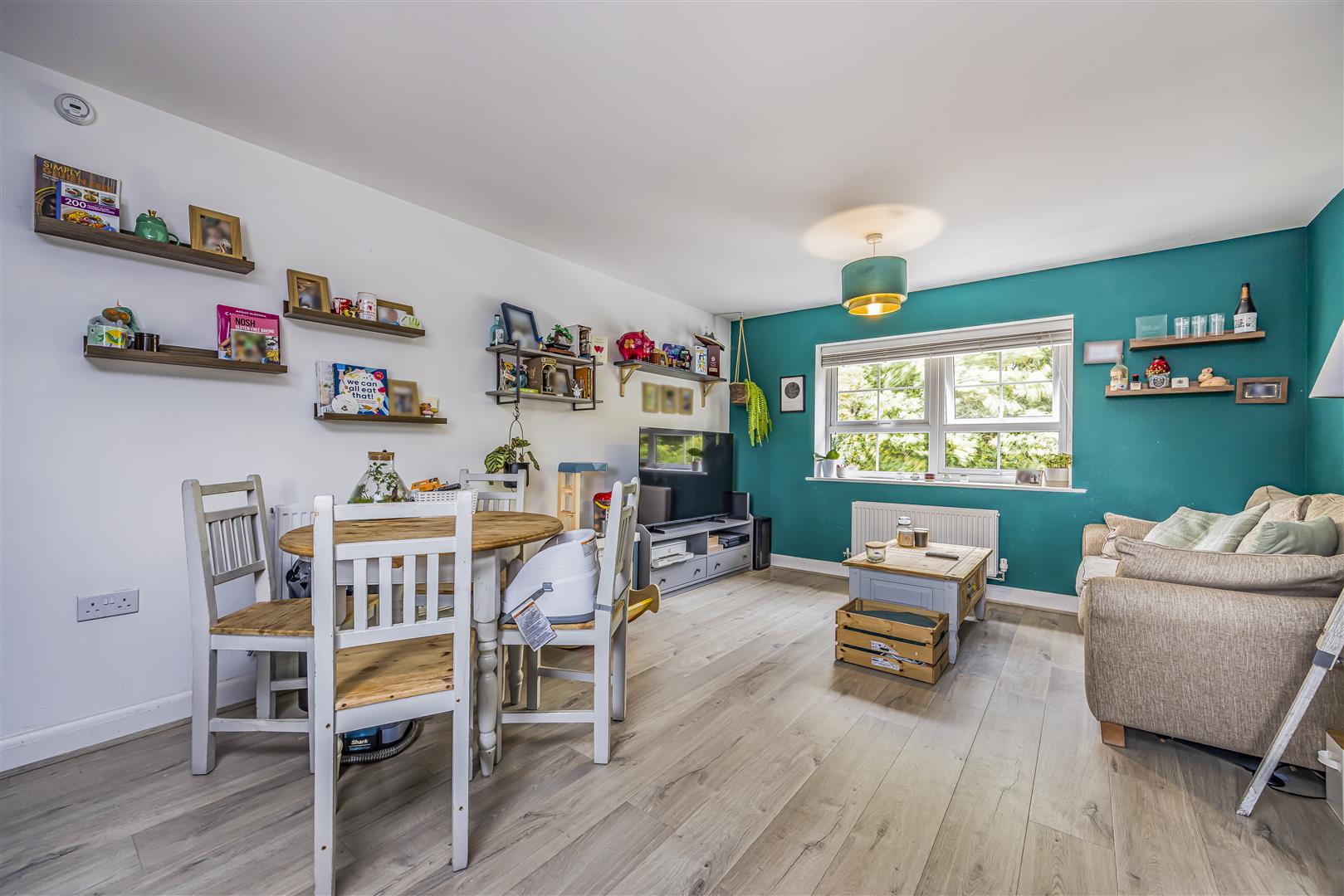 maisonette for sale blandings way