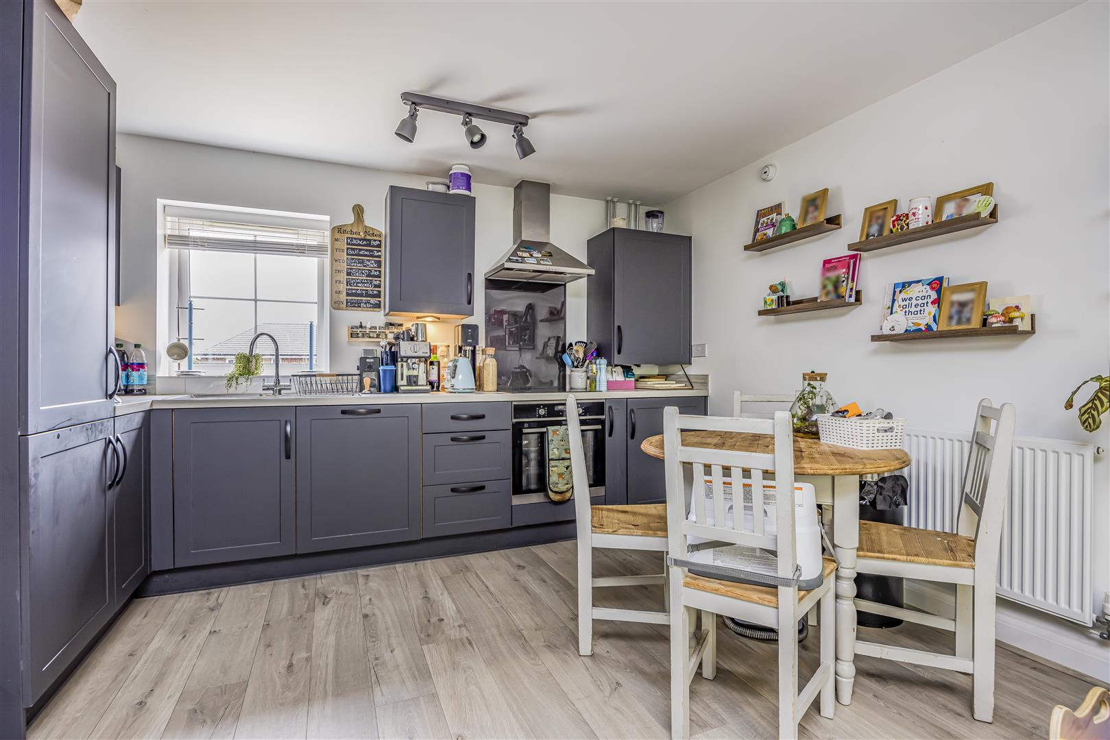 maisonette for sale blandings way