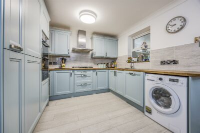 house - end terrace for sale forsythia close