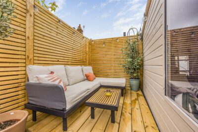 house - terraced for sale apsley road