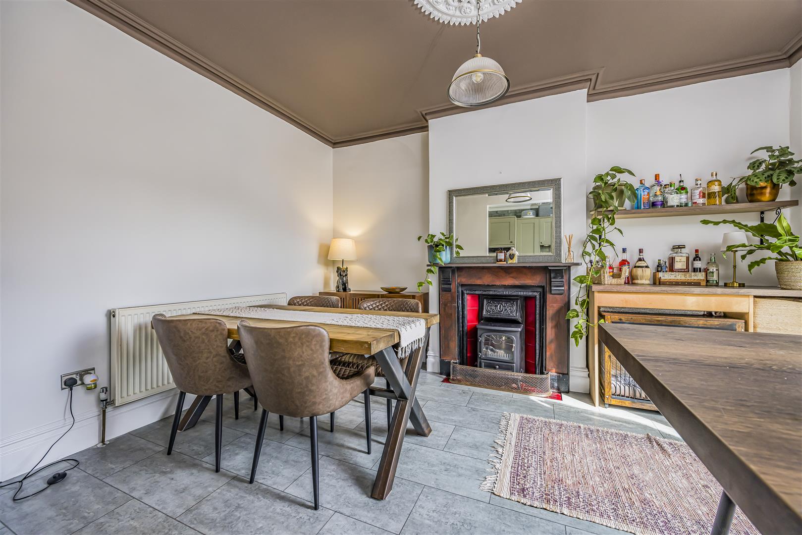 house - terraced for sale apsley road