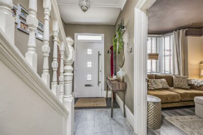house - terraced for sale apsley road