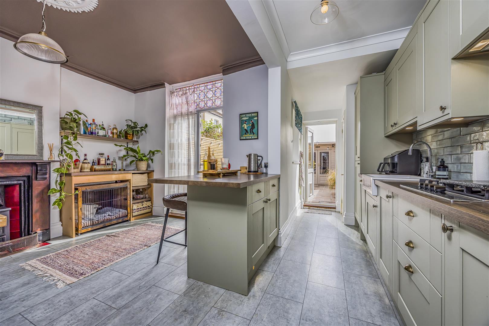 house - terraced for sale apsley road