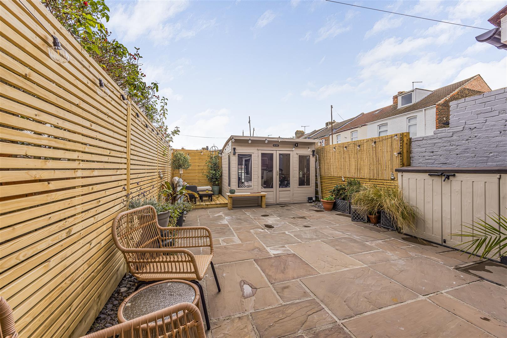 house - terraced for sale apsley road