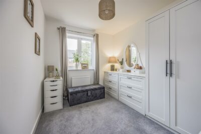 house - semi-detached for sale fieldfare road