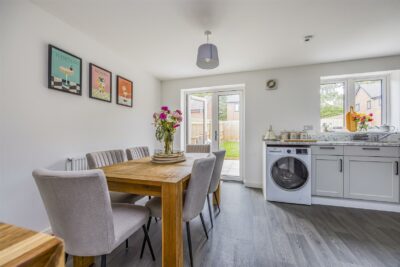house - semi-detached for sale fieldfare road