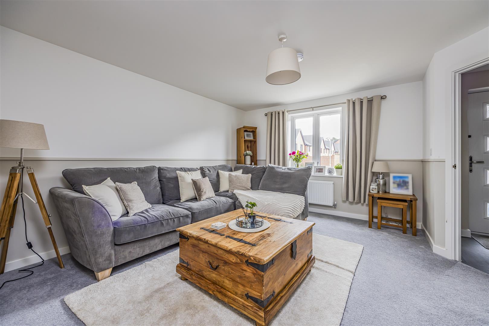 house - semi-detached for sale fieldfare road