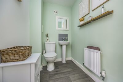 house - semi-detached for sale fieldfare road