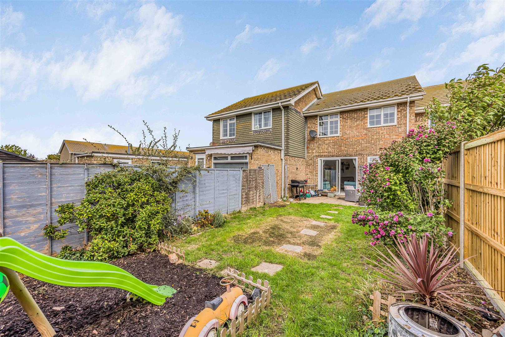 house - terraced for sale horsefield road