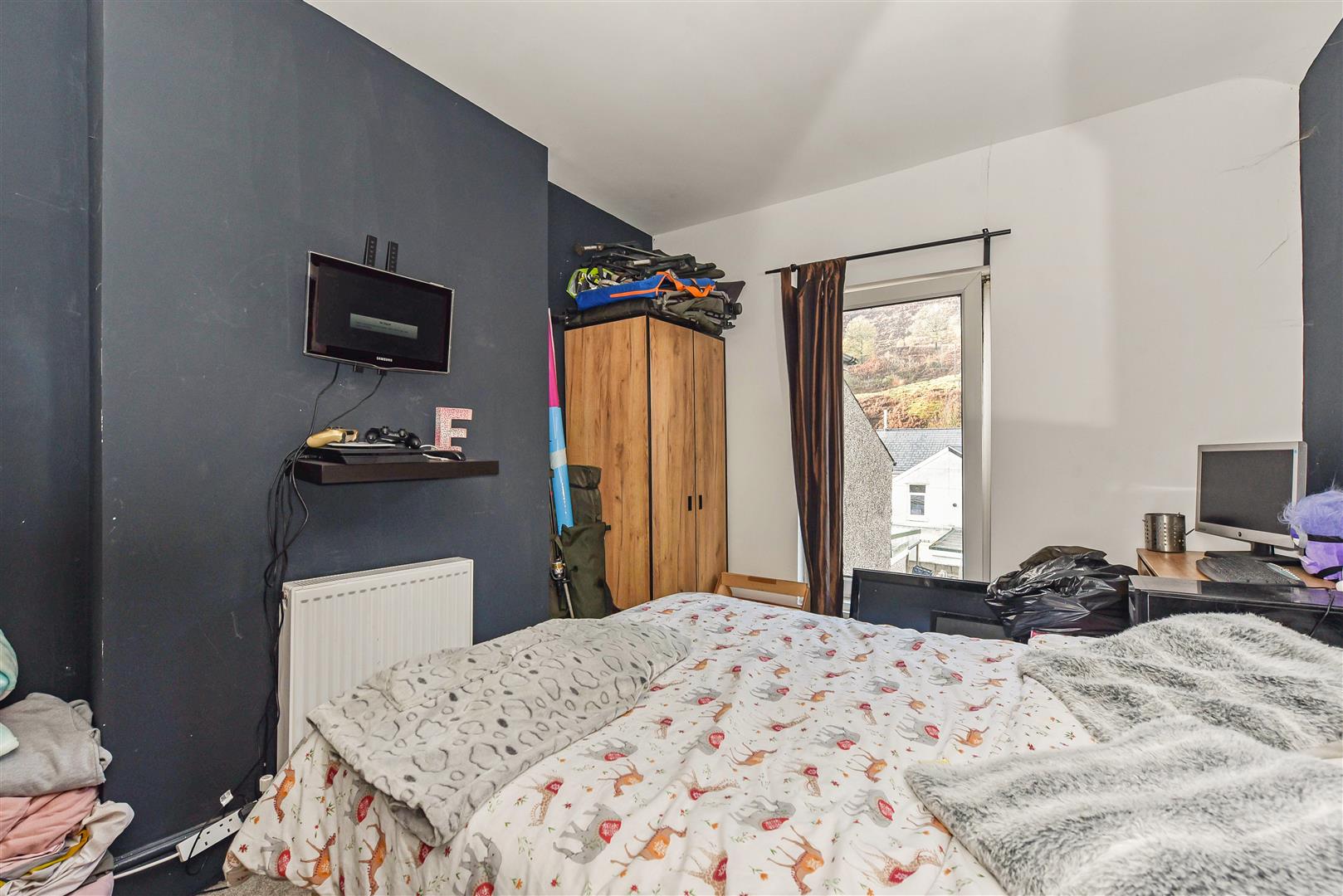 house - terraced for rent marine street
