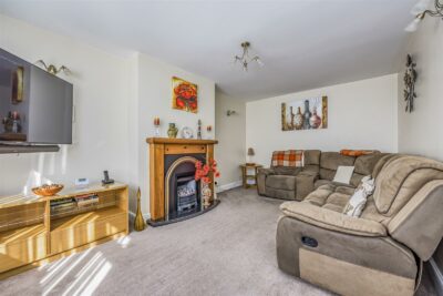 house - semi-detached for sale ilex walk