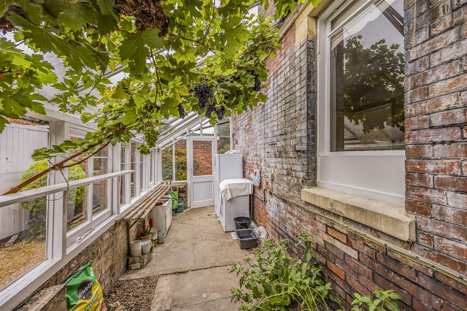 house - detached for sale new brighton road