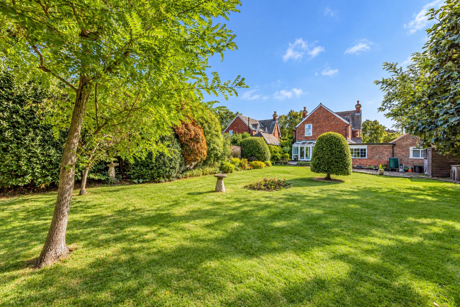house - detached for sale new brighton road