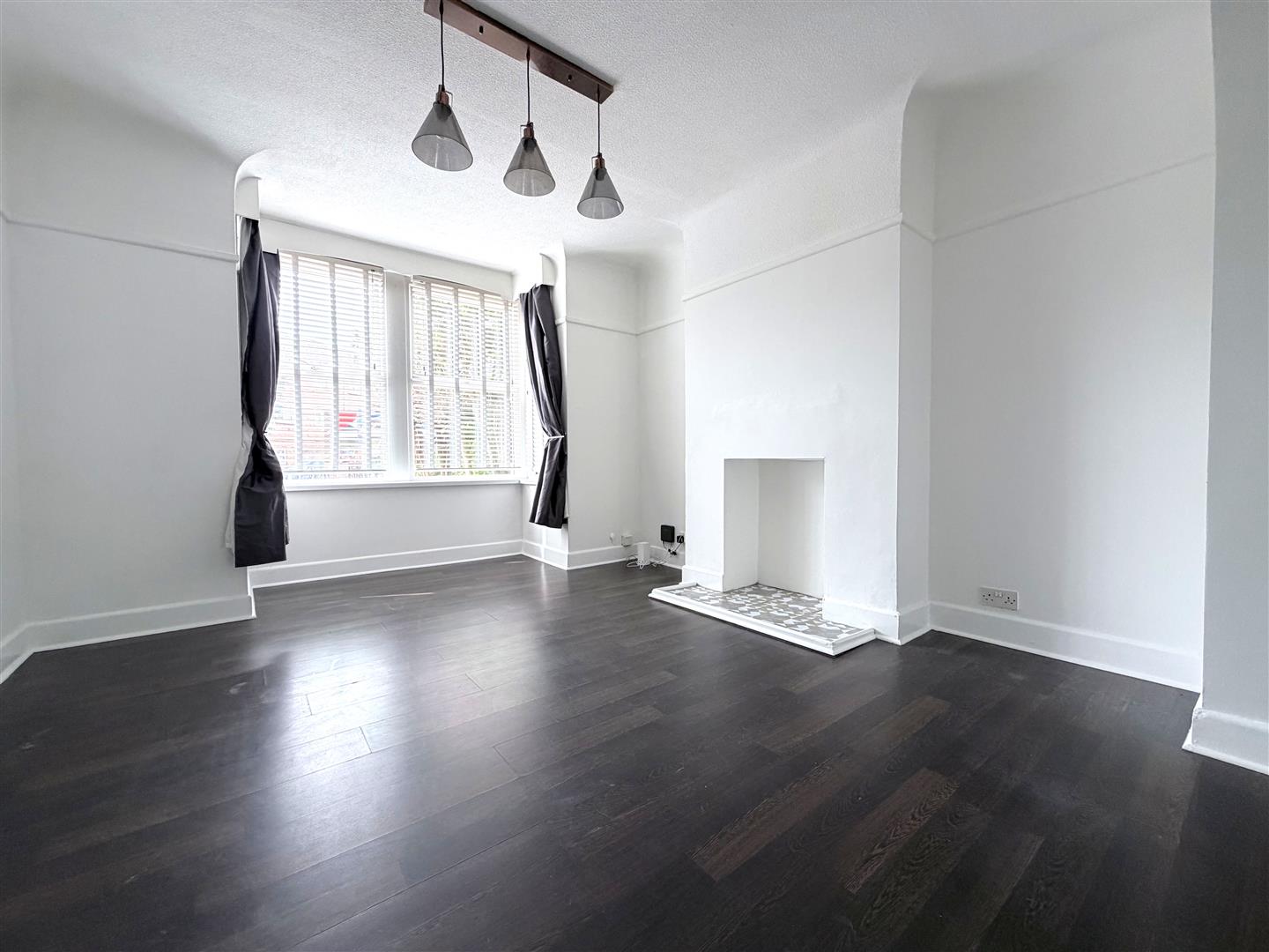 house for rent hayling avenue